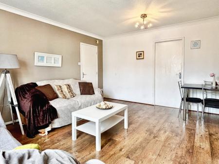 1 bedroom Flat for sale in Rowes Mews, St Peters Basin, Newcastle upon Tyne, NE6