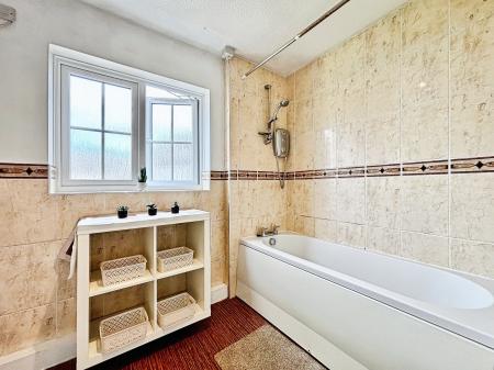 1 bedroom Flat for sale in Rowes Mews, St Peters Basin, Newcastle upon Tyne, NE6