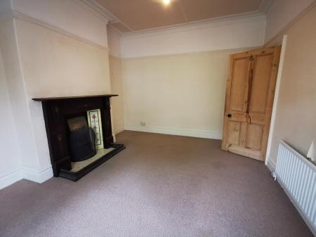 3 bedroom Flat to let in Washington Terrace, North Shields, NE30