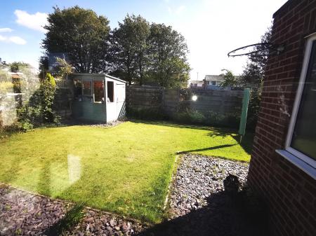 3 bedroom Semi-detached house to let in Dawlish Place, Newcastle upon Tyne, NE5