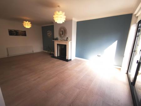 3 bedroom Semi-detached house to let in Dawlish Place, Newcastle upon Tyne, NE5