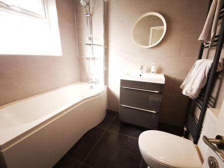 3 bedroom Semi-detached house to let in Dawlish Place, Newcastle upon Tyne, NE5