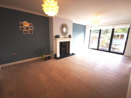 3 bedroom Semi-detached house to let in Dawlish Place, Newcastle upon Tyne, NE5