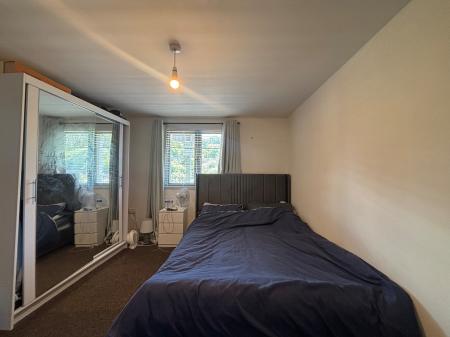 1 bedroom Flat for sale in Willbrook House, Worsdell Drive, Gateshead, NE8
