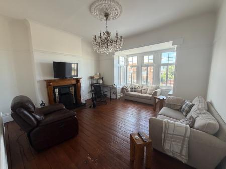 3 bedroom Flat to let in Maureen Terrace, Seaham, SR7