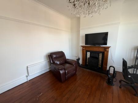 3 bedroom Flat to let in Maureen Terrace, Seaham, SR7