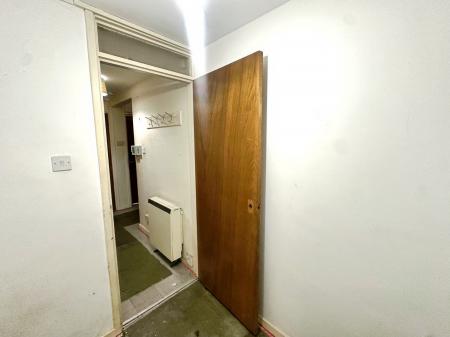 1 bedroom Flat for sale in Chesters Court, Longbenton, Newcastle upon Tyne, NE12