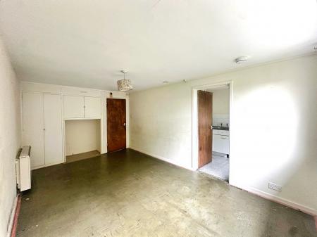 1 bedroom Flat for sale in Chesters Court, Longbenton, Newcastle upon Tyne, NE12
