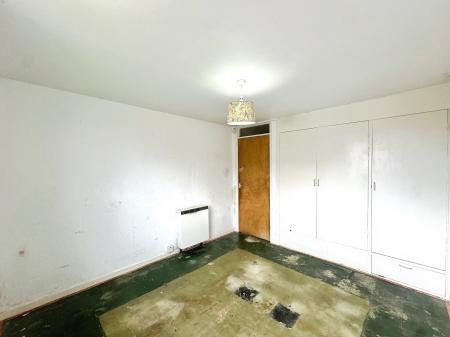 1 bedroom Flat for sale in Chesters Court, Longbenton, Newcastle upon Tyne, NE12