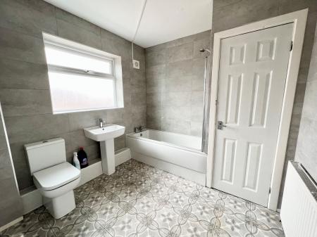 2 bedroom Flat to let in Northumberland Street, Wallsend, NE28