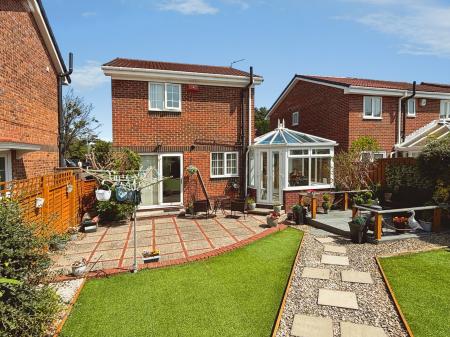 4 bedroom Detached house for sale in Vicars Lane, Newcastle upon Tyne, NE7