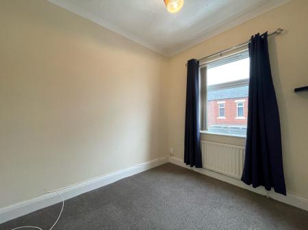 2 bedroom Flat to let in Richmond Road, South Shields, NE34