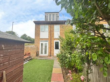 3 bedroom Terraced House for sale in Drybeck Court, Elswick, Newcastle upon Tyne, NE4