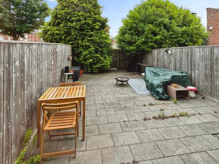 3 bedroom Town house for sale in Queensbury Gate, Longbenton, Newcastle upon Tyne, NE12