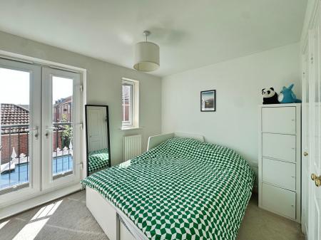 3 bedroom Town house for sale in Greyfriars Lane, Longbenton, Newcastle upon Tyne, NE12