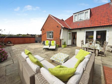 3 bedroom Semi-detached bungalow for sale in West Road, Denton Burn, Newcastle upon Tyne, NE15