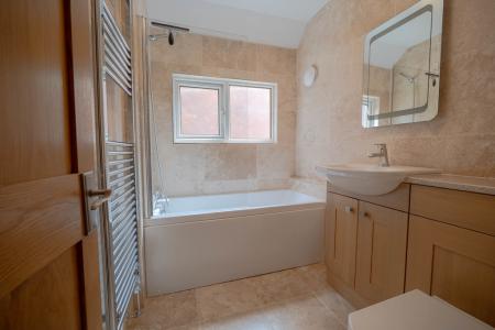 1 bedroom Ground floor flat to let in St Vincent Street, South Shields, NE33