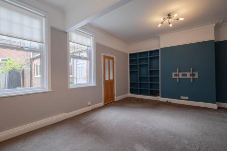 1 bedroom Ground floor flat to let in St Vincent Street, South Shields, NE33