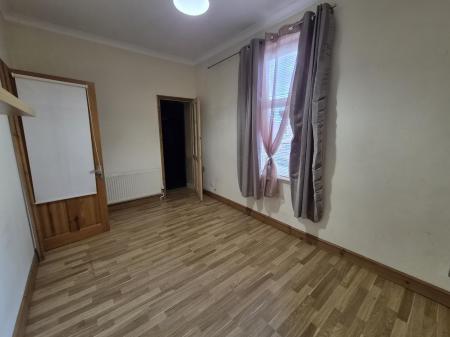 3 bedroom Flat to let in Rogerson Terrace, Westerhope, Newcastle upon Tyne, NE5