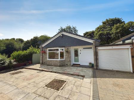 3 bedroom Detached bungalow for sale in Layburn Gardens, South West Denton, Newcastle upon Tyne, NE15