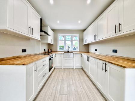 3 bedroom Detached bungalow for sale in Manor Gardens, Benton, Newcastle upon Tyne, NE7