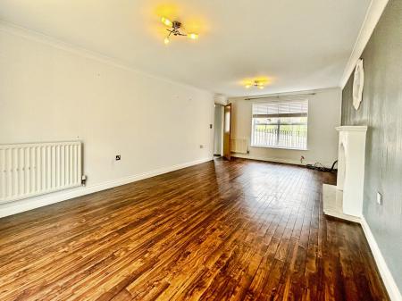 5 bedroom Detached house for sale in Netherwitton Way, Gosforth, Newcastle upon Tyne, NE3