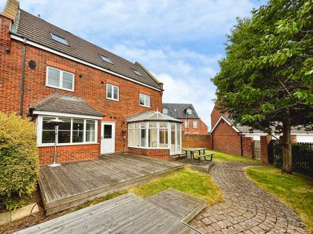 5 bedroom Detached house for sale in Netherwitton Way, Gosforth, Newcastle upon Tyne, NE3