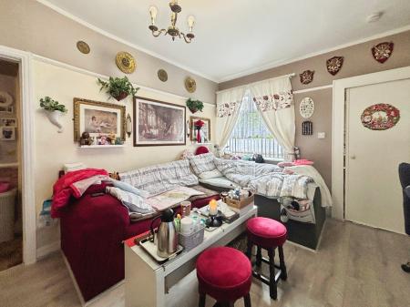 2 bedroom Flat for sale in Brancepeth Avenue, Elswick, Newcastle upon Tyne, NE4