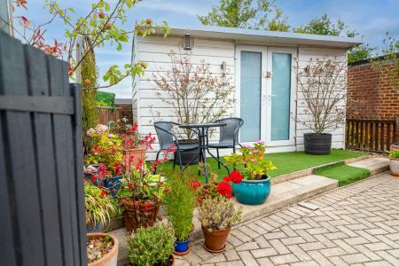 2 bedroom Terraced House for sale in West Road, Stanley, Durham, DH9