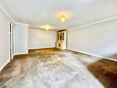 2 bedroom Flat for sale in Norwood Court Thornhill Road, Benton, Newcastle upon Tyne, NE12
