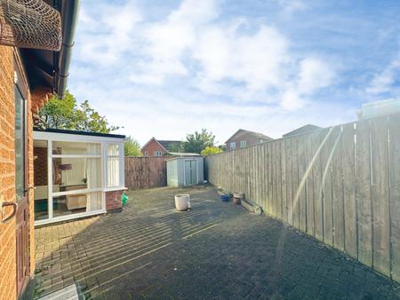 2 bedroom Semi-detached bungalow for sale in Fairfield, Longbenton, Newcastle upon Tyne, NE12