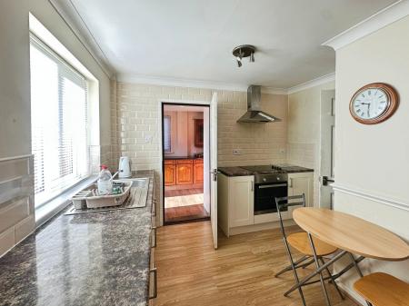 2 bedroom Semi-detached bungalow for sale in Fairfield, Longbenton, Newcastle upon Tyne, NE12