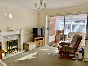 2 bedroom Semi-detached bungalow for sale in Fairfield, Longbenton, Newcastle upon Tyne, NE12