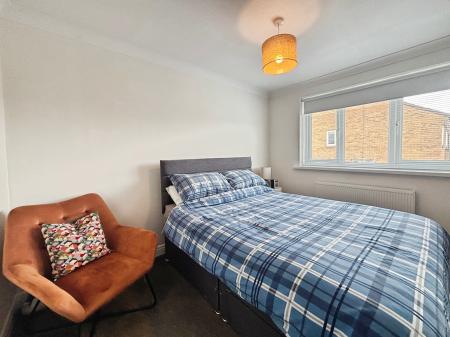 2 bedroom Semi-detached house for sale in Seaton Close, Wardley, Gateshead, NE10