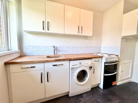 2 bedroom Flat for sale in Hoylake Avenue, Benton, Newcastle upon Tyne, NE7