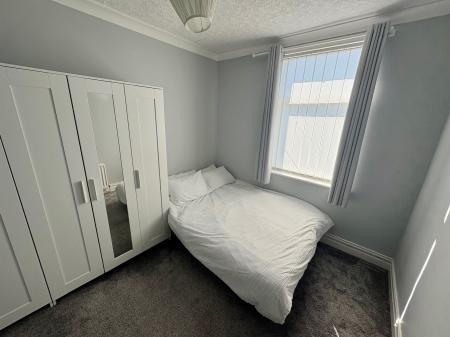 2 bedroom Flat to let in Thorncliffe Place, North Shields, NE29