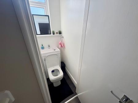 2 bedroom Flat to let in Thorncliffe Place, North Shields, NE29