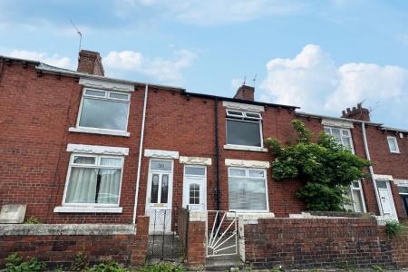 2 bedroom Flat to let in School Terrace, Stanley, DH9