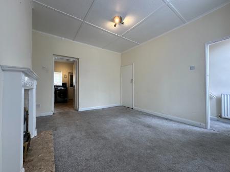 2 bedroom Flat to let in School Terrace, Stanley, DH9
