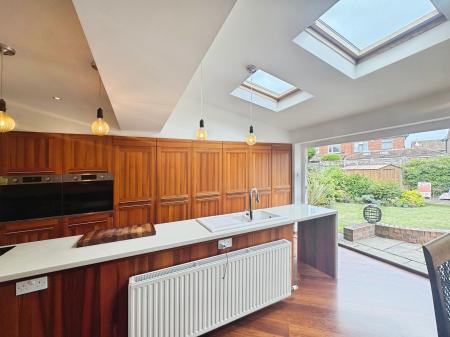 4 bedroom Semi-detached house for sale in Deepdale Road, Cullercoats, NE30