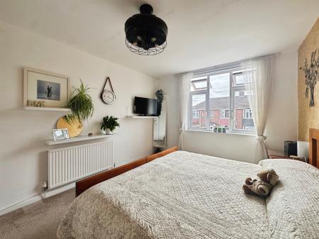 4 bedroom Semi-detached house for sale in Deepdale Road, Cullercoats, NE30