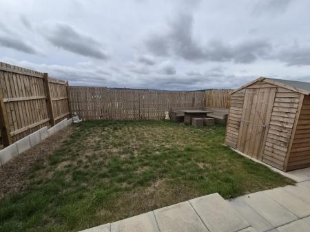 2 bedroom Semi-detached house to let in Armstrong Road, Newcastle upon Tyne, NE15