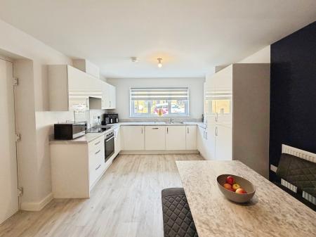 2 bedroom Detached house for sale in Chapel Rigg Drive, Scotswood, Newcastle upon Tyne, NE15