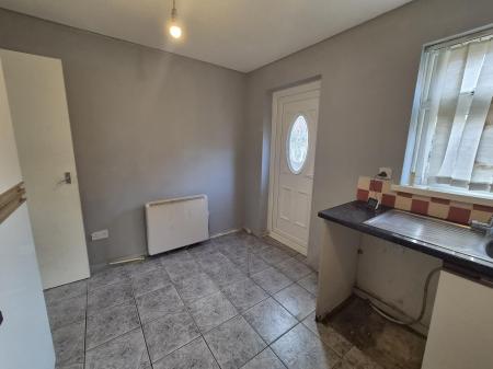 2 bedroom Semi-detached house to let in Marie Curie Drive, Newcastle upon Tyne, NE4