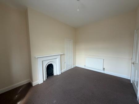 2 bedroom Terraced House to let in Tunstall Terrace, Sunderland, SR2