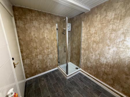 2 bedroom Terraced House to let in Tunstall Terrace, Sunderland, SR2