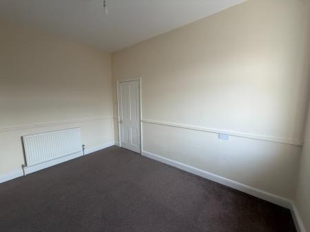 2 bedroom Terraced House to let in Tunstall Terrace, Sunderland, SR2
