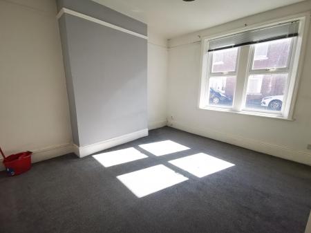 2 bedroom Flat to let in Cumberland Street, Wallsend, NE28