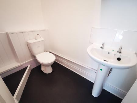 2 bedroom Flat to let in Cumberland Street, Wallsend, NE28