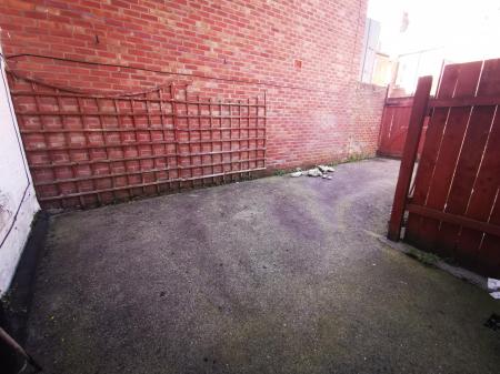 2 bedroom Flat to let in Cumberland Street, Wallsend, NE28